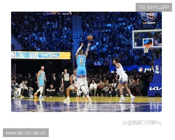 NBA赛季焦点对决精彩上演巨星争锋引发球迷热议 - 副本